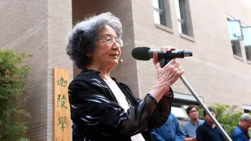 &ldquo;不喜欢谈钱&rdquo;的她，却捐出三千多万！她的一句话感动无数人